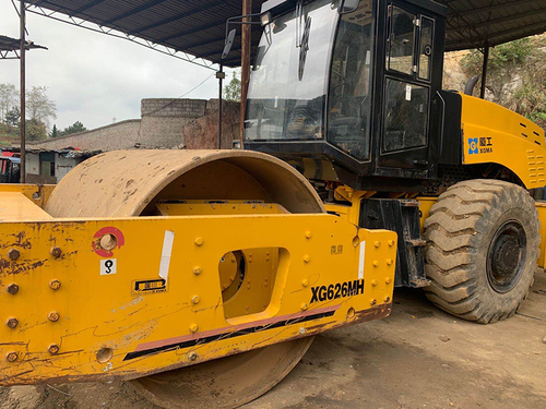 贵阳压路机租赁公司